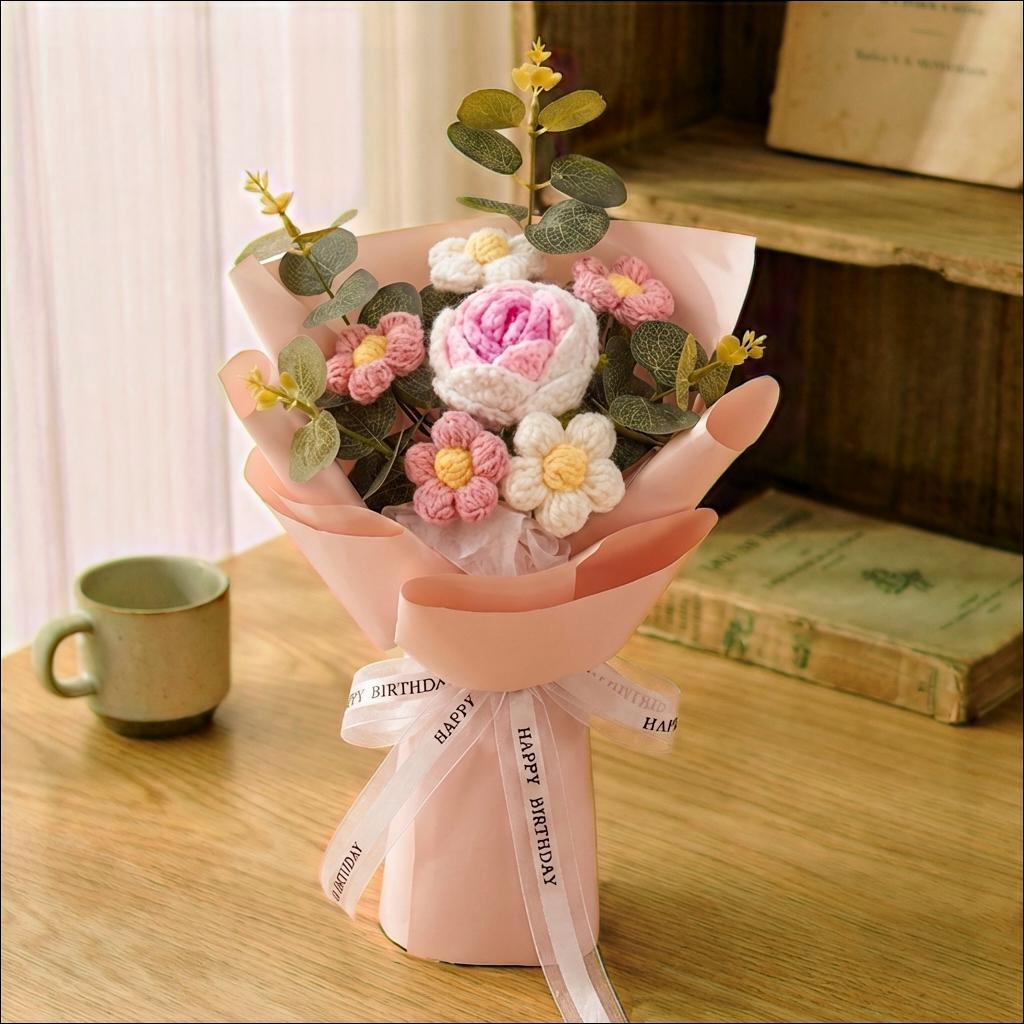 Crochet Rose Bouquet - image 1